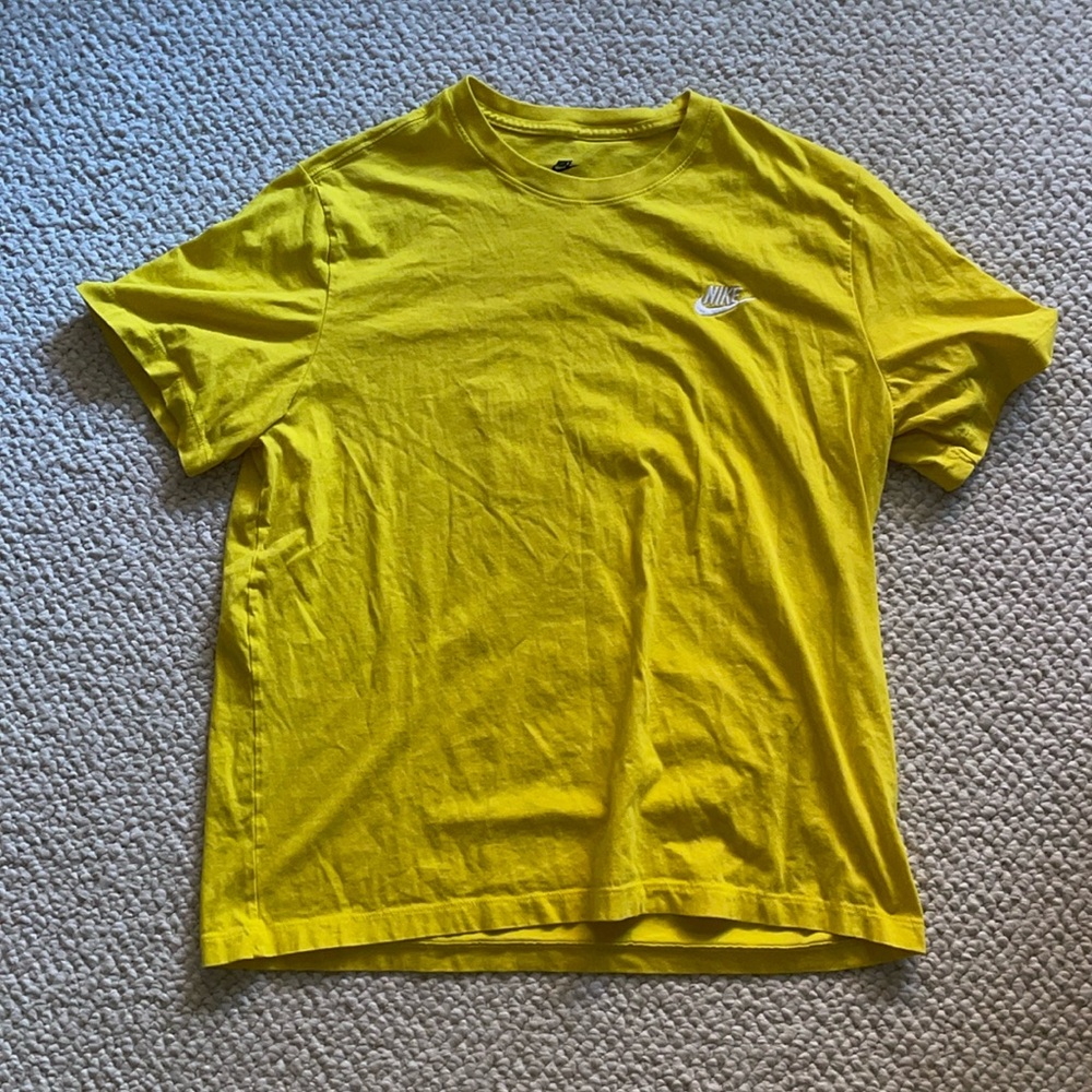 Nike tee size XL